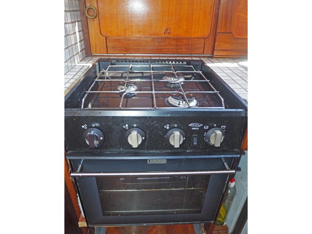 Cabin en avant, H&eacute;bergements